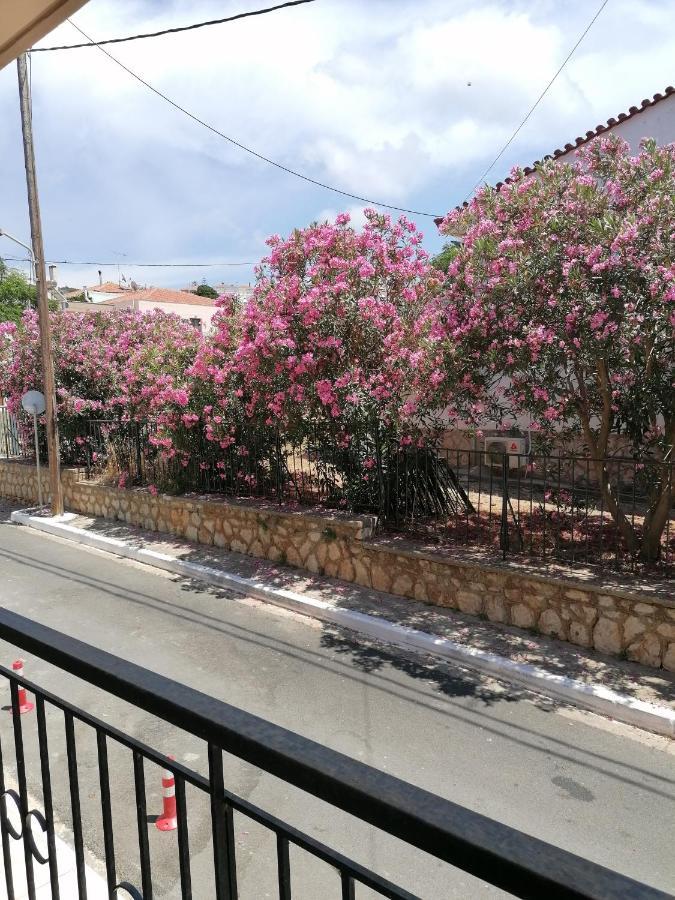 Alexis Apartments Pylos Exterior foto