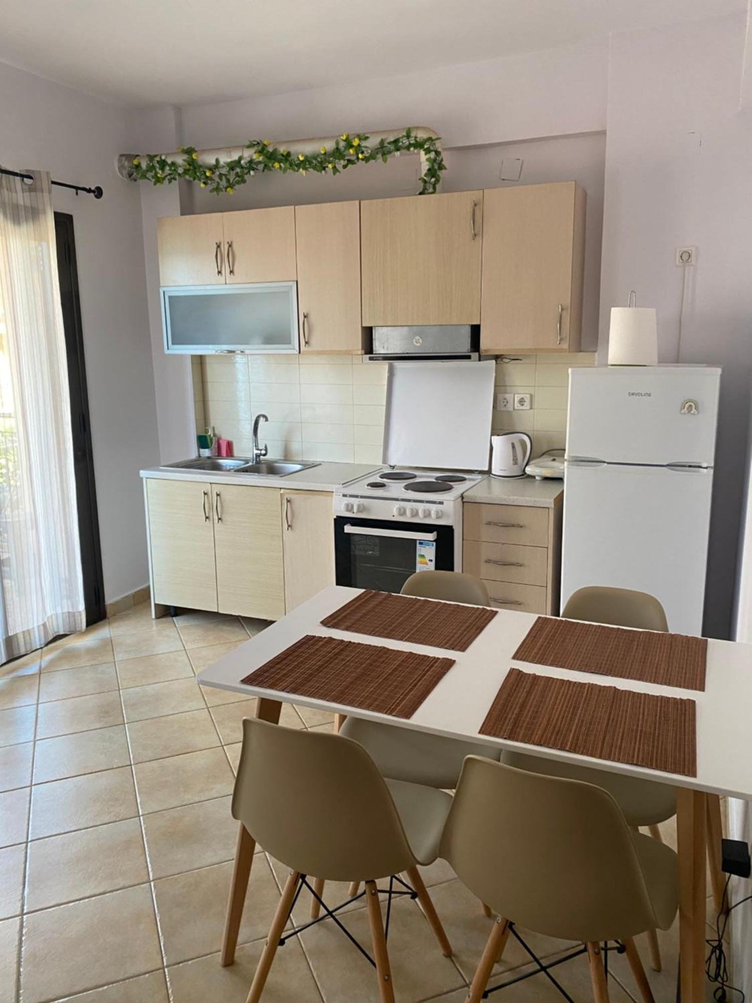 Alexis Apartments Pylos Exterior foto
